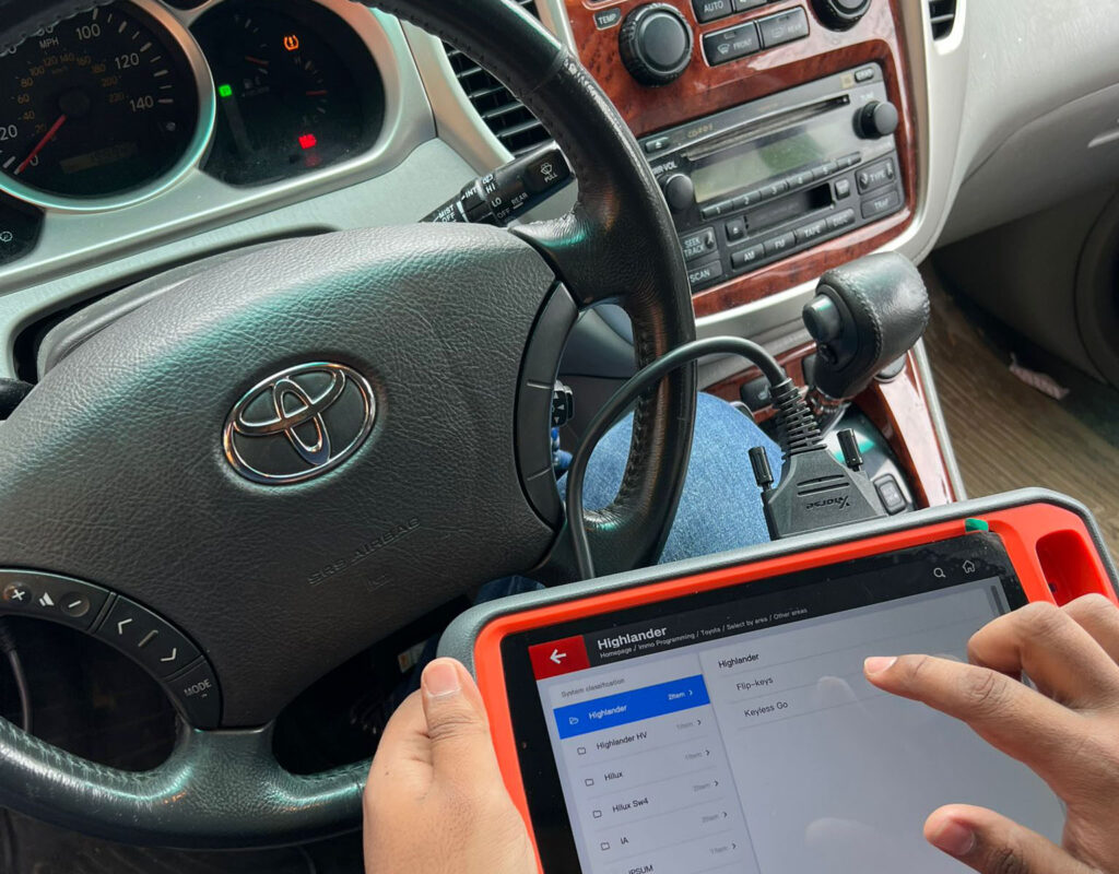 Can a Locksmith Program a Key Fob or Transponder?
